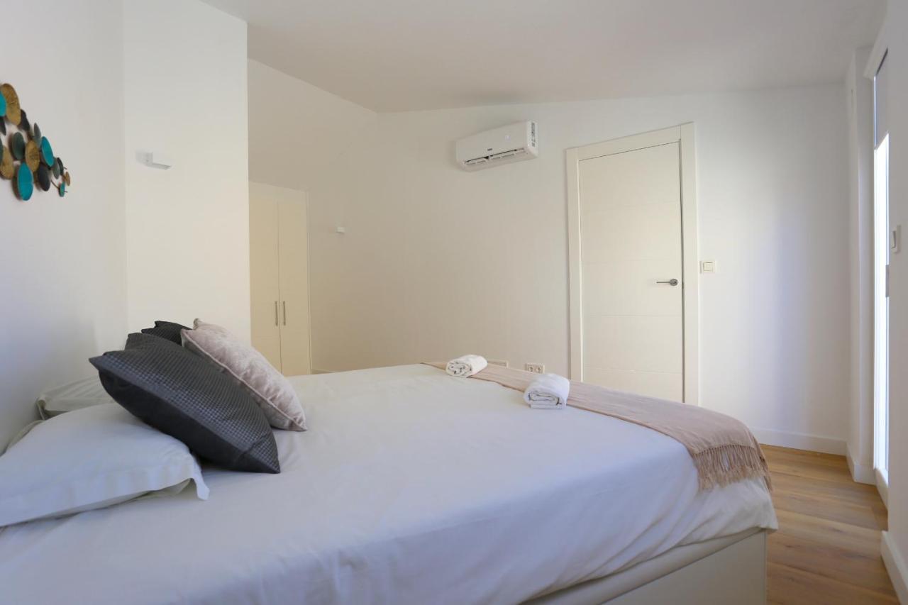 Juan De Austria Central Penthouse 4Pax Málaga Exteriör bild